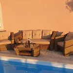 Apartman M *