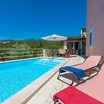 Apartman M *